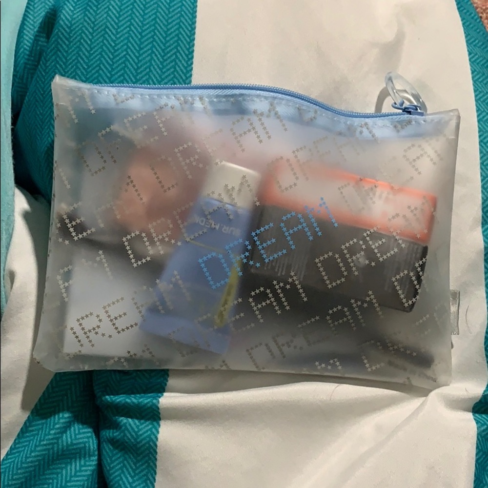 Ipsy makeup bag